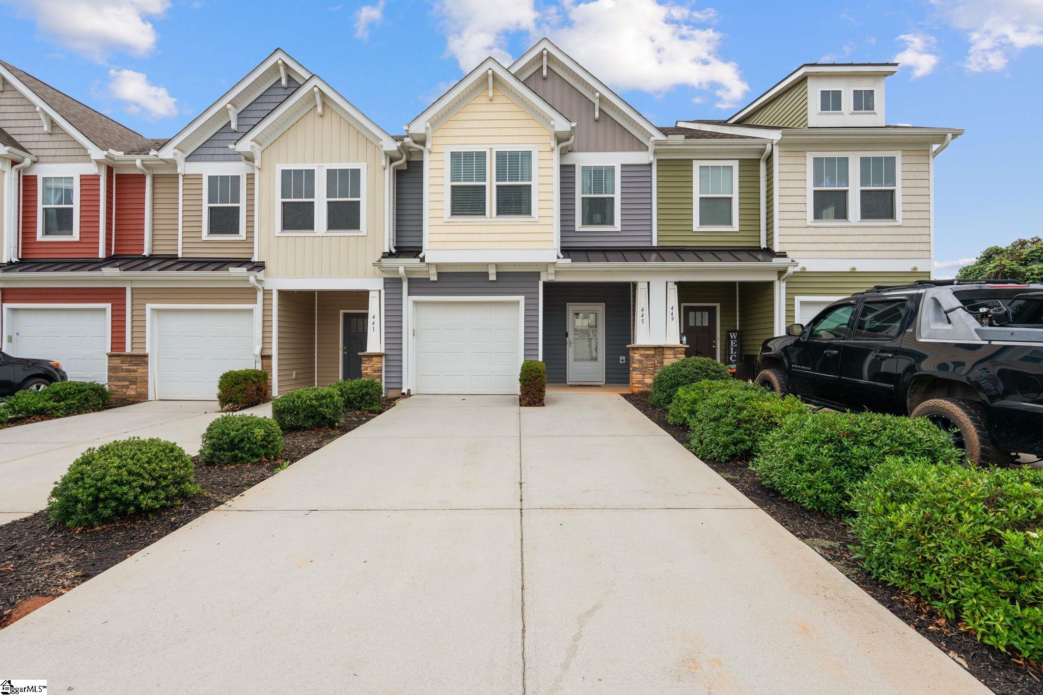 445 Pangel Lane Duncan, SC 29334 - Photo 1 of 19