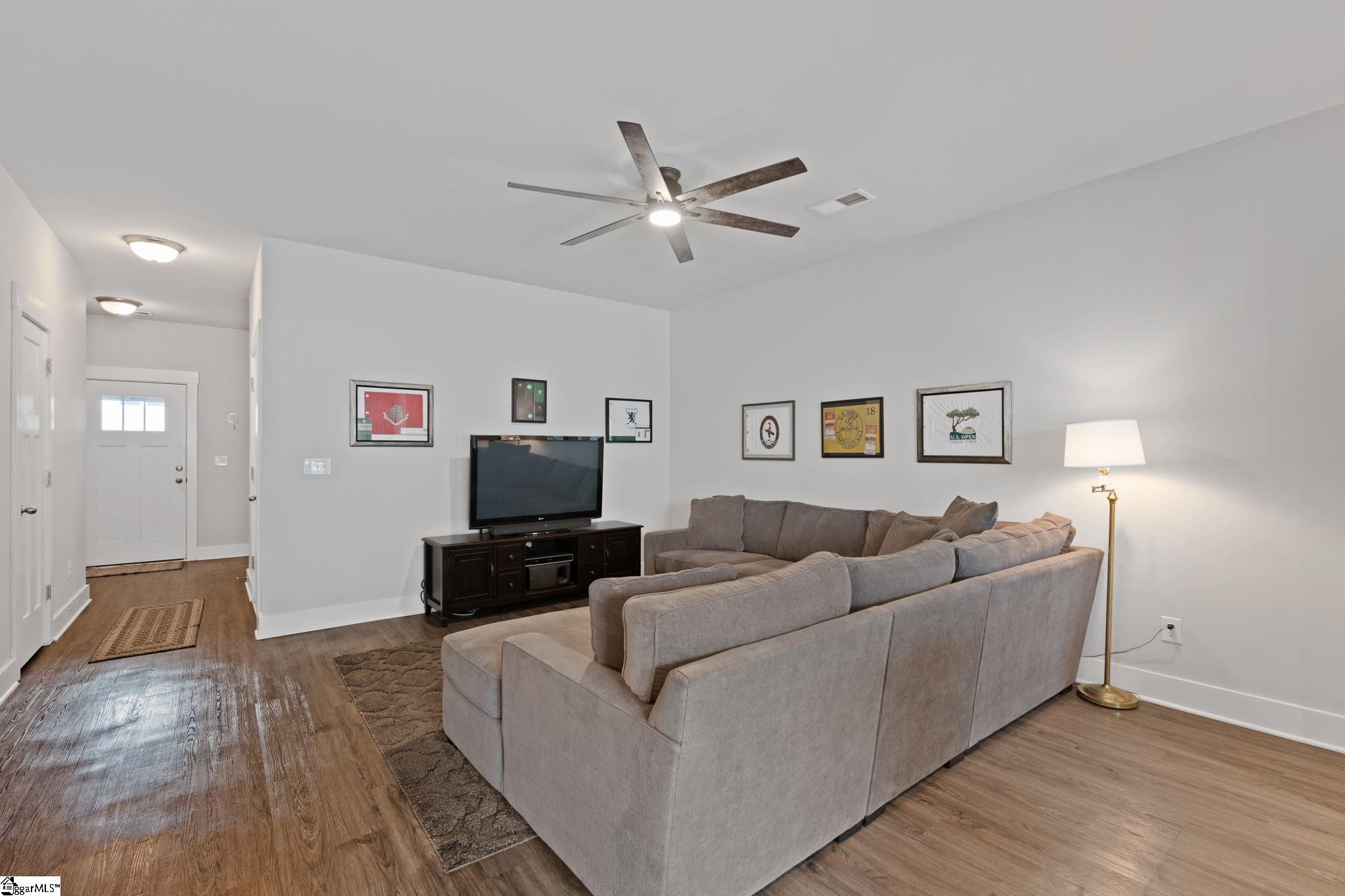 445 Pangel Lane Duncan, SC 29334 - Photo 5 of 19