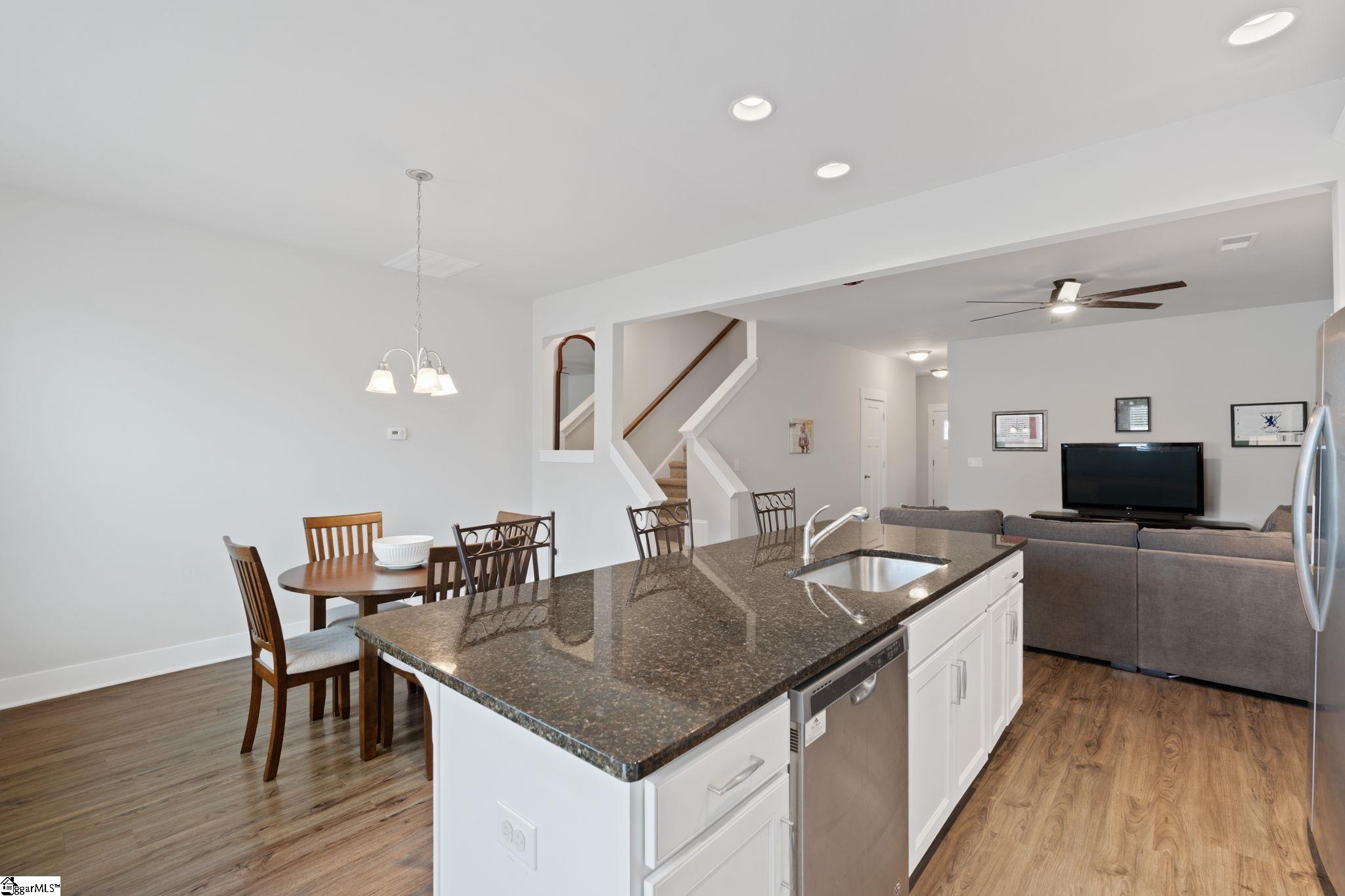 445 Pangel Lane Duncan, SC 29334 - Photo 9 of 19