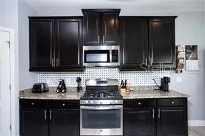 $417,500 | 2117 Valterra Vista Way, Valrico, FL 33594