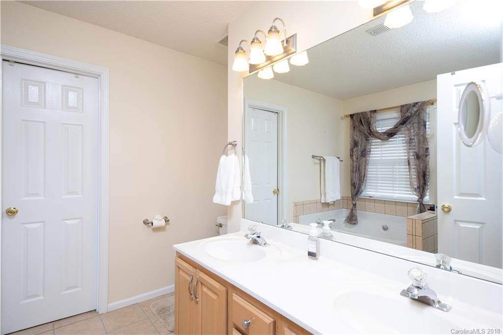 908 Cadogan Court Fort Mill, SC 29708 - Photo 16 of 30