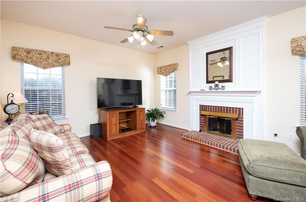 908 Cadogan Court Fort Mill, SC 29708 - Photo 6 of 30
