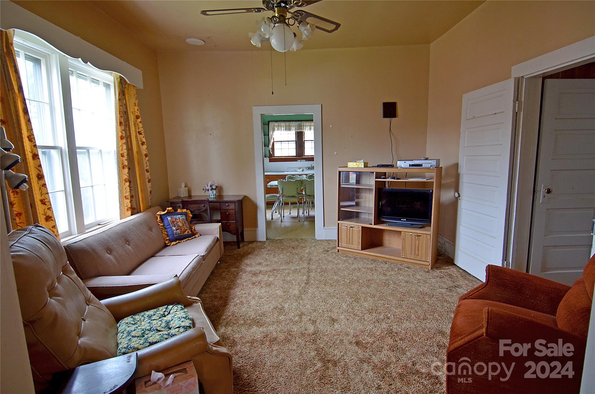 145 Sixth Em Street Marion, NC 28752 - Photo 14 of 21