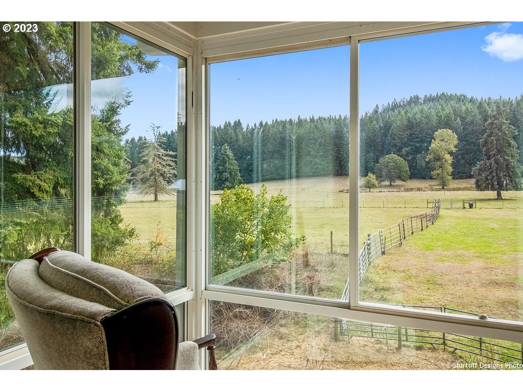 24880 Vaughn Road Veneta, OR 97487 - Photo 23 of 32 Gallery Image 23