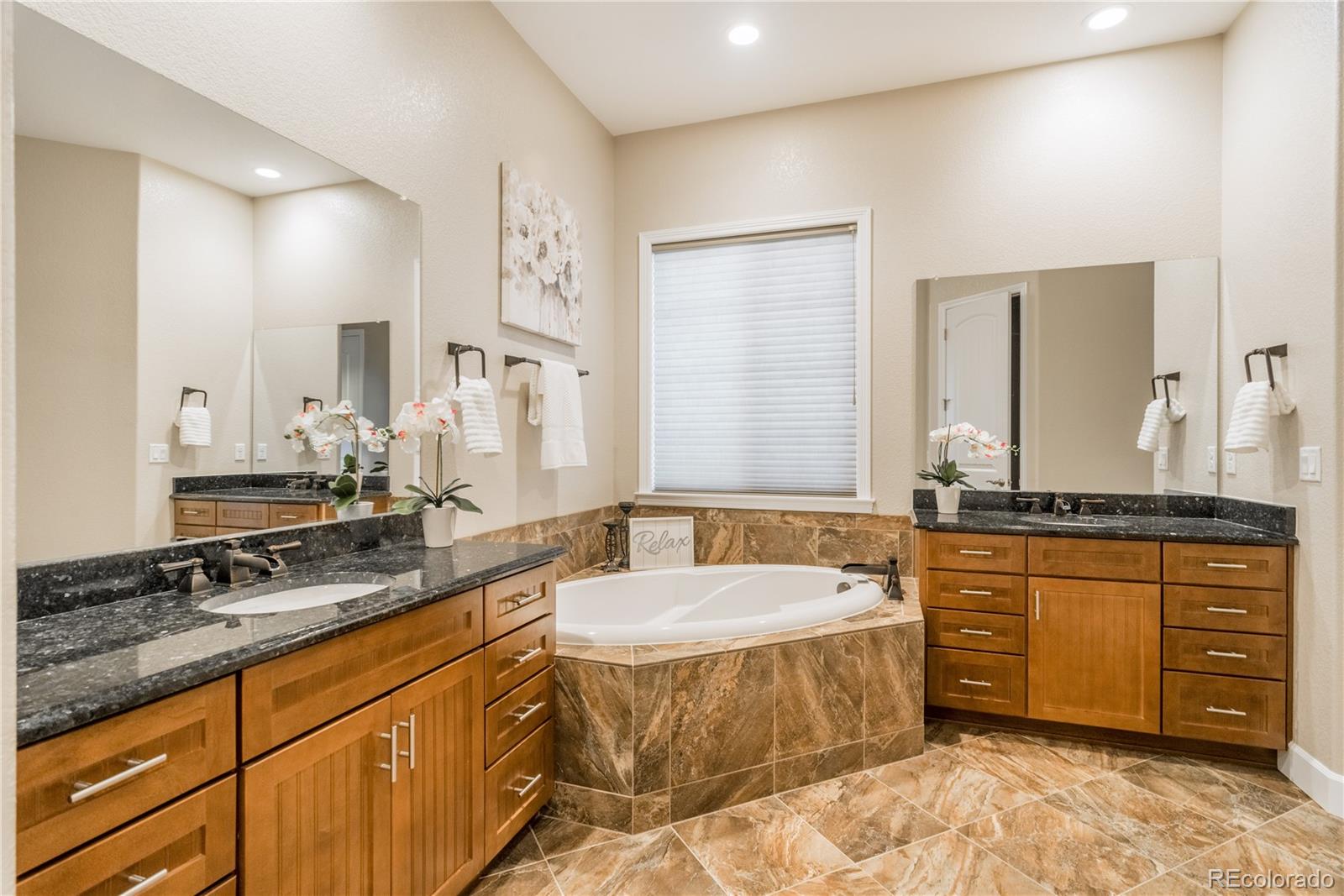 1025 Wildcrest Point Highlands Ranch, CO 80126 - Photo 17 of 39 Gallery Image 17