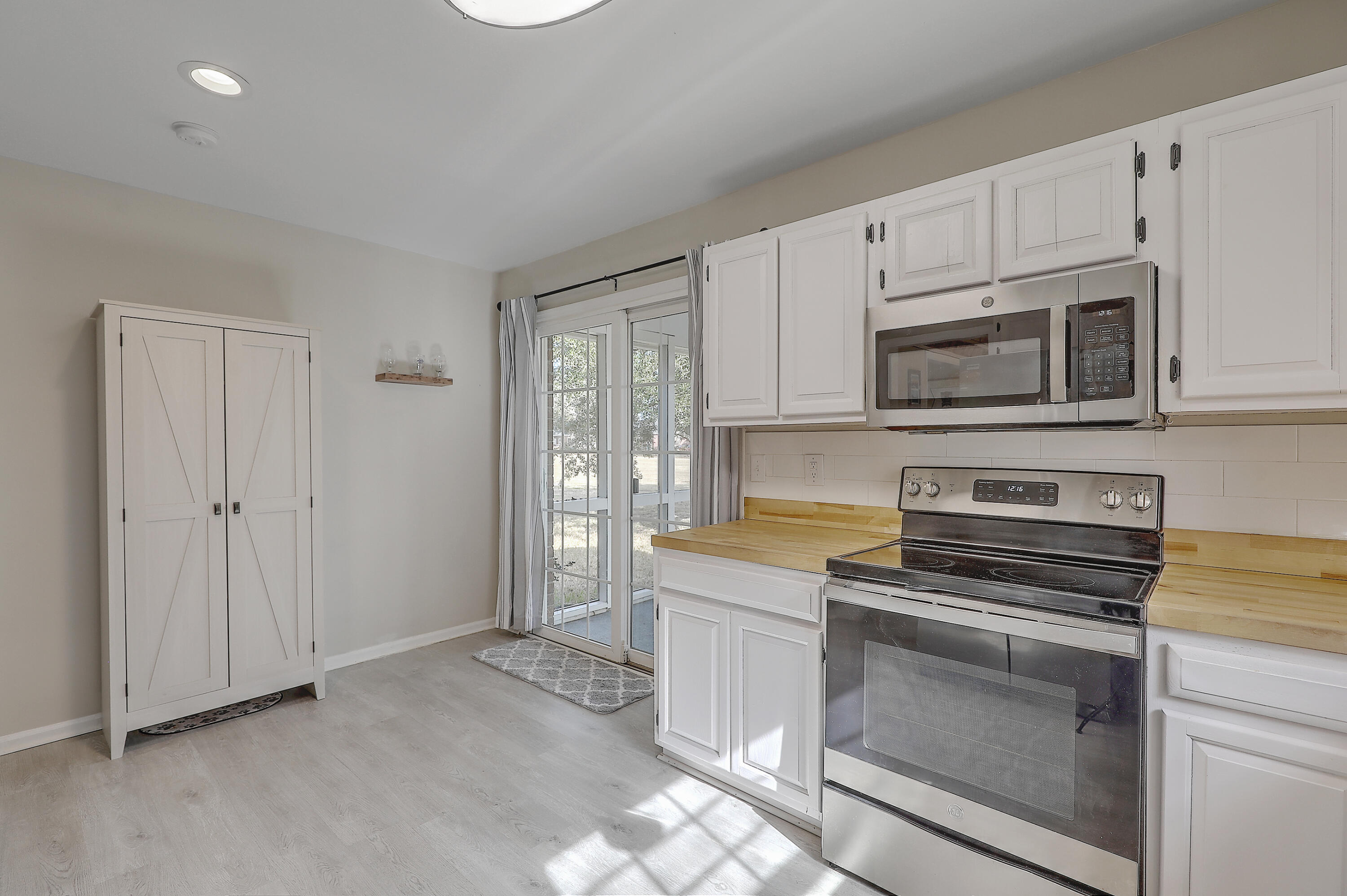 1318 Starling Road Hanahan, SC 29410 - Photo 21 of 37 1R3A7706_07_08_09_10_11_12