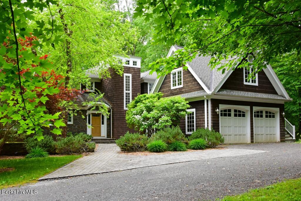 112 Brush Hill Rd
