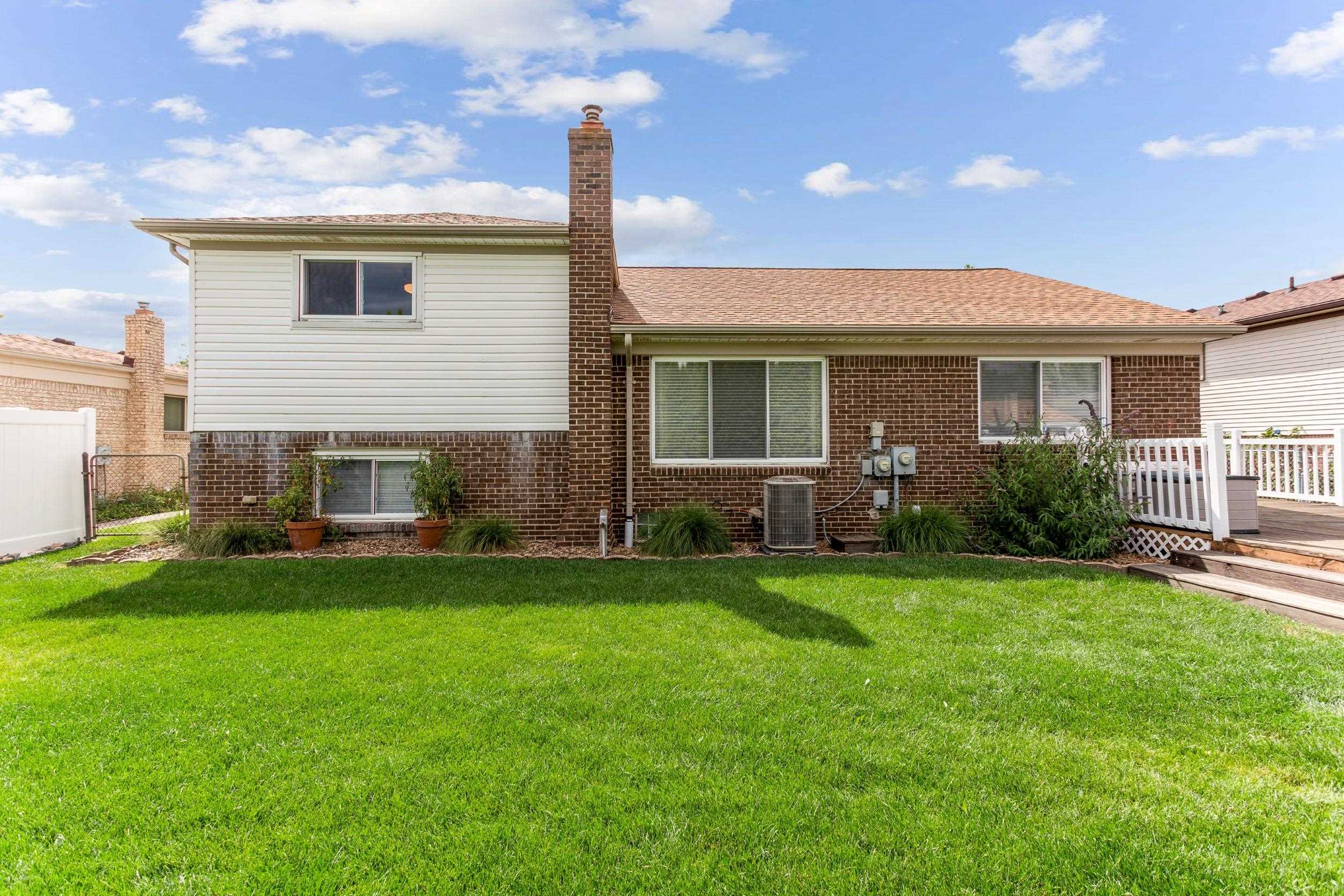47418 Juniper Road Macomb, MI 48044 - Photo 35 of 36 50085065-38.JPG