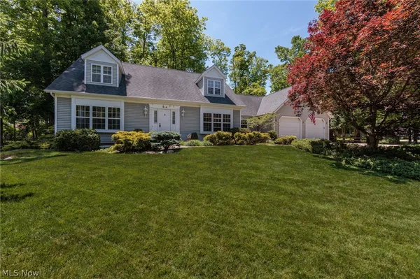 $349,900 | 818 Shagbark Trail, Medina, OH 44256