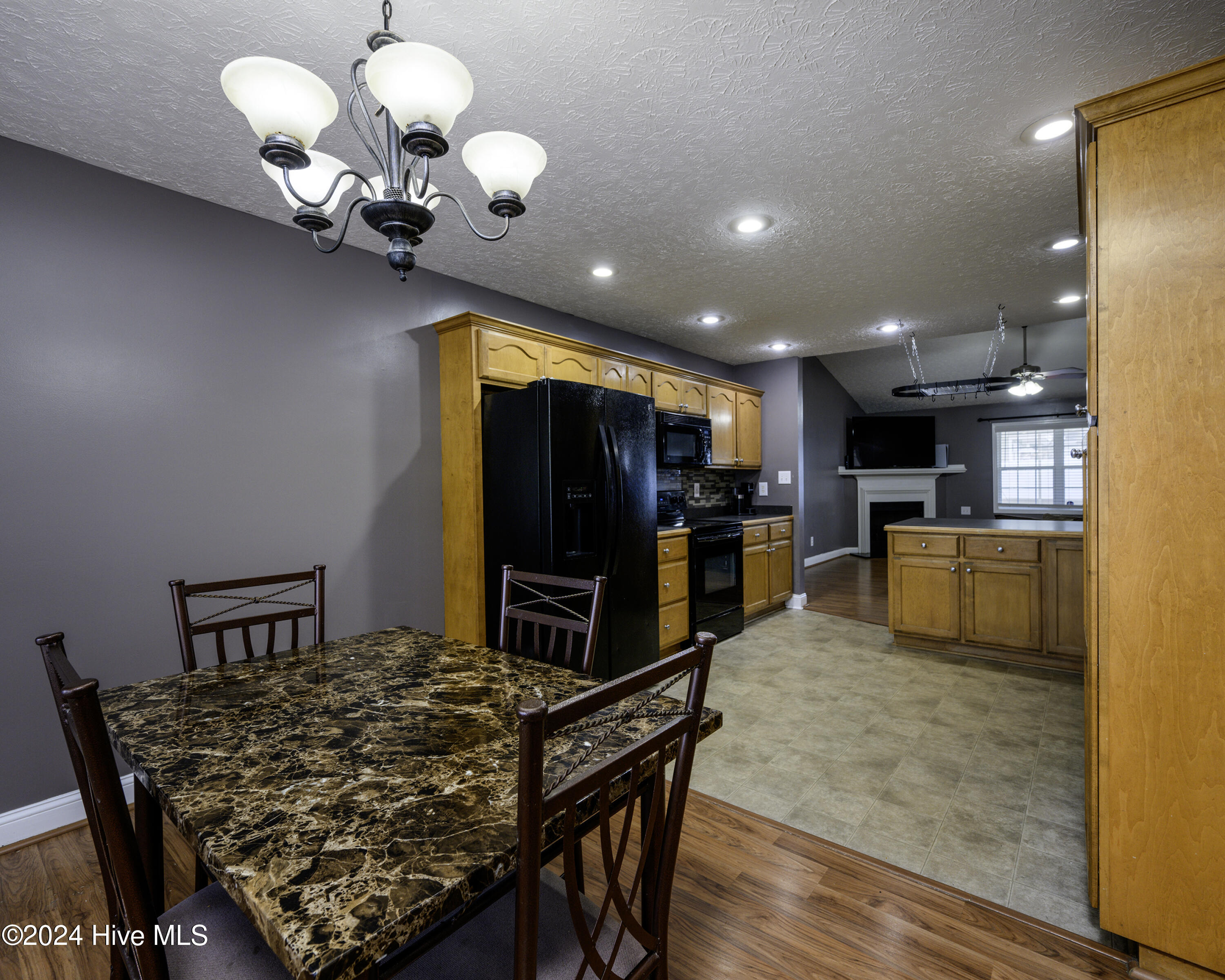 315 Conner Grant Road New Bern, NC 28562 - Photo 10 of 47 Open Concept Living Space