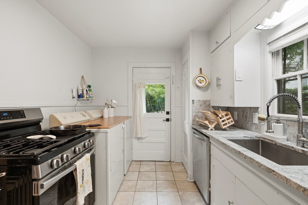 5206 Duval Street Austin, TX 78751 - Photo 26 of 36