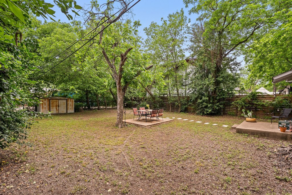 5206 Duval Street Austin, TX 78751 - Photo 31 of 36