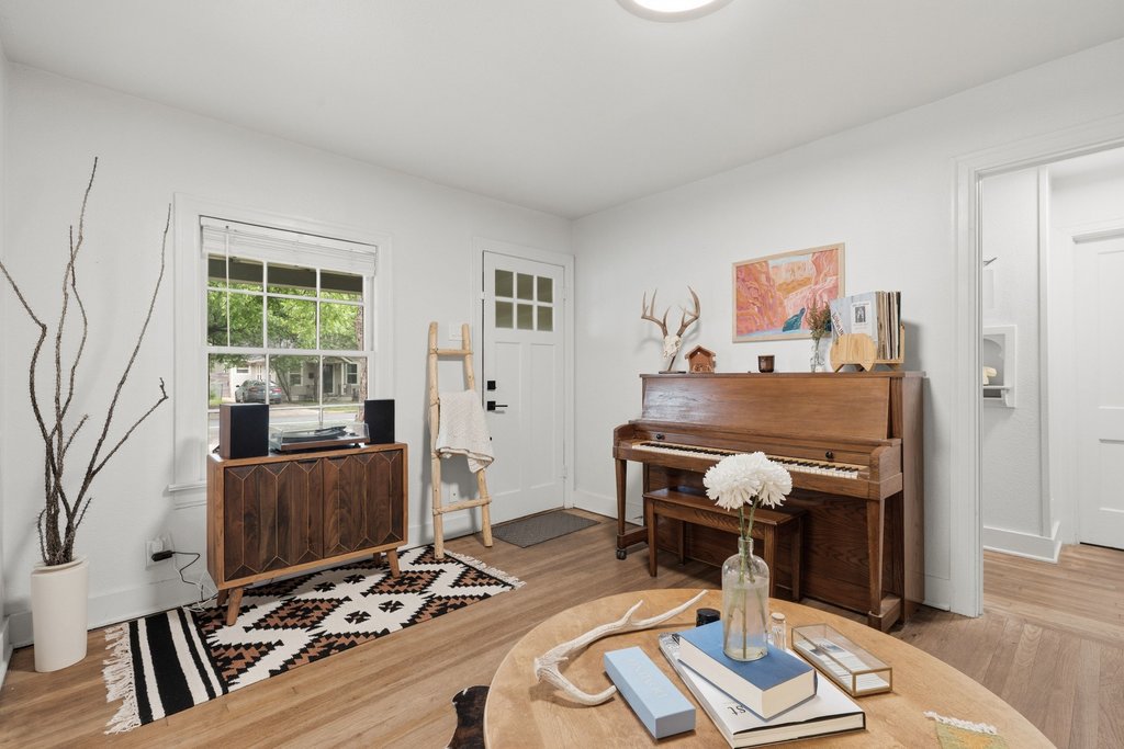 5206 Duval Street Austin, TX 78751 - Photo 5 of 36