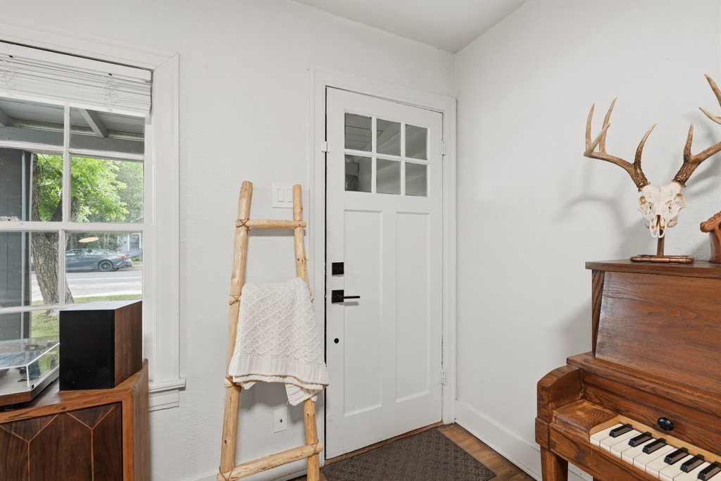 5206 Duval Street Austin, TX 78751 - Photo 8 of 36