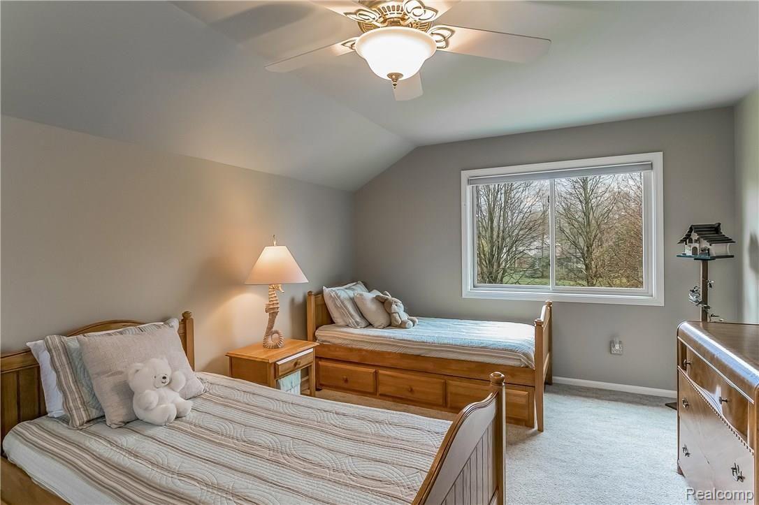552 Buttercup Court Rochester, MI 48307 - Photo 35 of 73 035-Bedroom-2639206-large.jpg