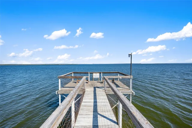 $375,000 | 658 Golden Beach Drive, Buchanan Dam, TX 78609