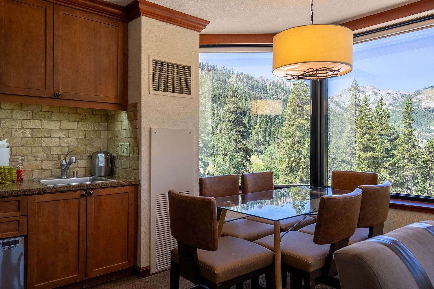 400 Resort Road, Unit 556 558 560 Olympic Valley, CA 96146 - Photo 5 of 21