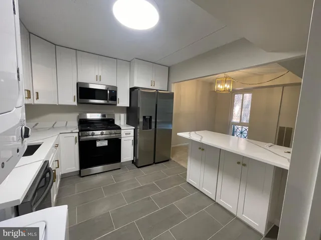 $2,300 | 11837 Shire Court, Unit 22, Reston, VA 20191