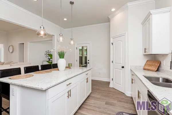 $355,000 | 18955 Corlis Grn Drive, Zachary, LA 70791