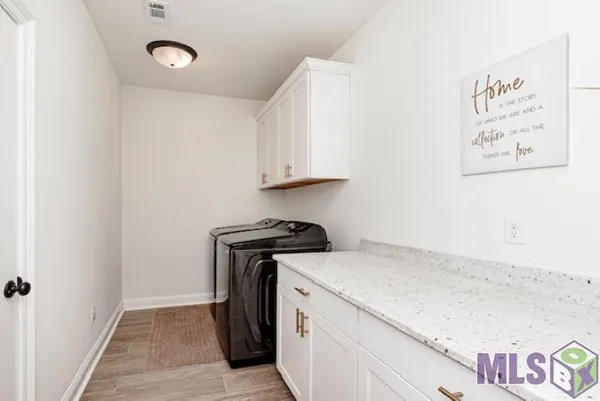 $355,000 | 18955 Corlis Grn Drive, Zachary, LA 70791