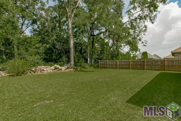 $355,000 | 18955 Corlis Grn Drive, Zachary, LA 70791