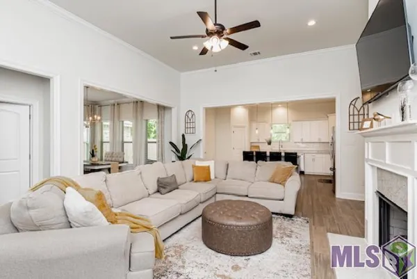 $355,000 | 18955 Corlis Grn Drive, Zachary, LA 70791