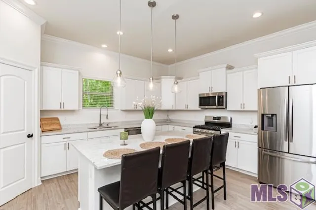 $355,000 | 18955 Corlis Grn Drive, Zachary, LA 70791
