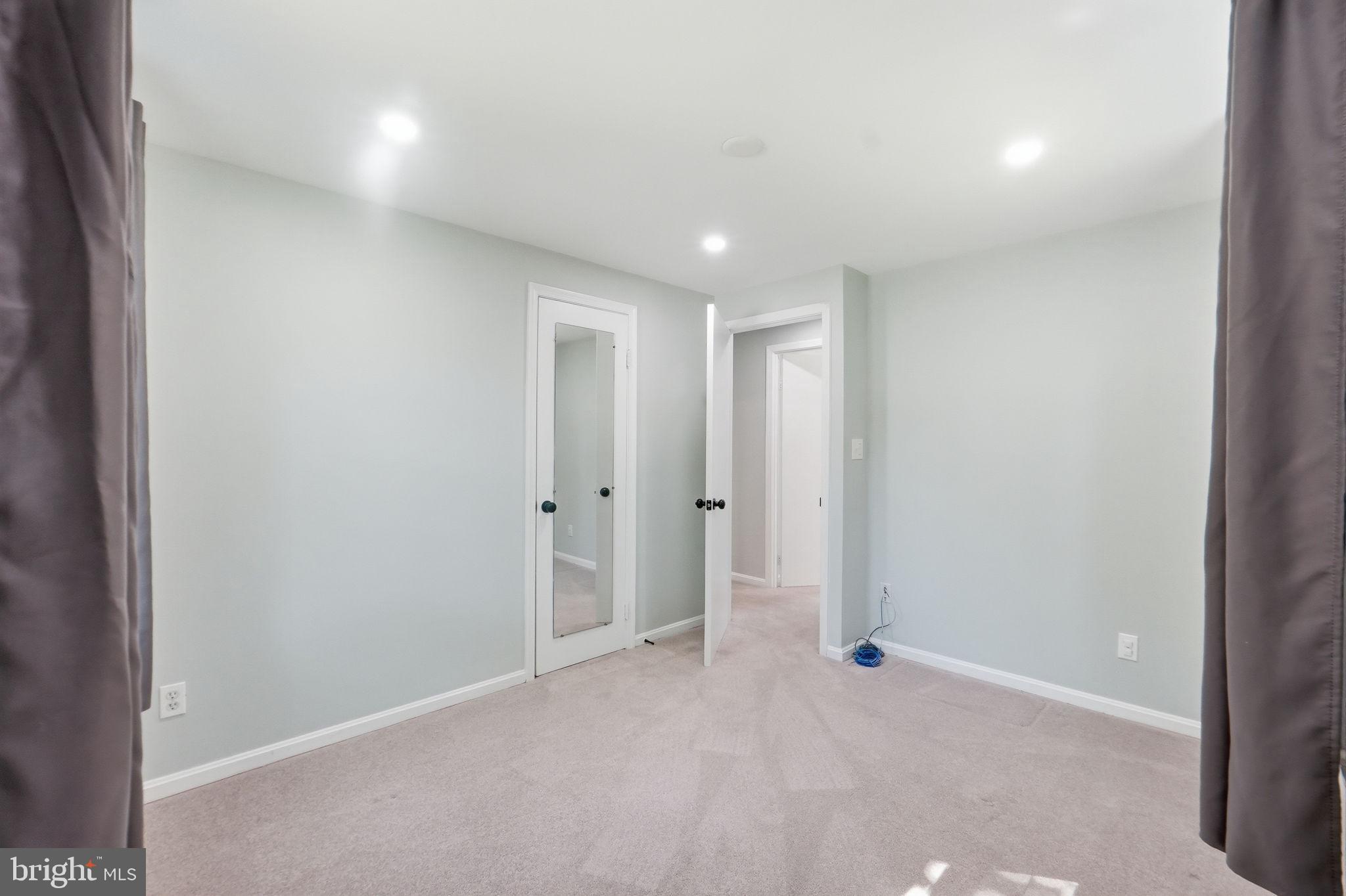 8008 Inspection House Road Potomac, MD 20854 - Photo 28 of 43 Bright and airy versatile space.