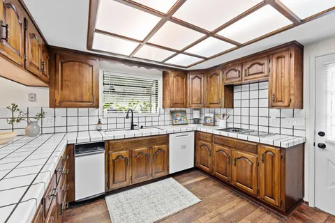 $2,100,000 | 11900 Old Coach Road, Gilroy, CA 95020