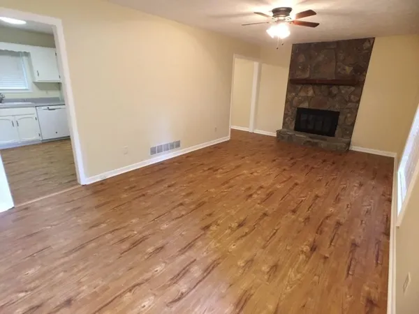$1,890 | 5040 Woodland Drive Northwest, Kennesaw, GA 30152