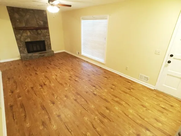$1,890 | 5040 Woodland Drive Northwest, Kennesaw, GA 30152