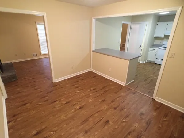 $1,890 | 5040 Woodland Drive Northwest, Kennesaw, GA 30152