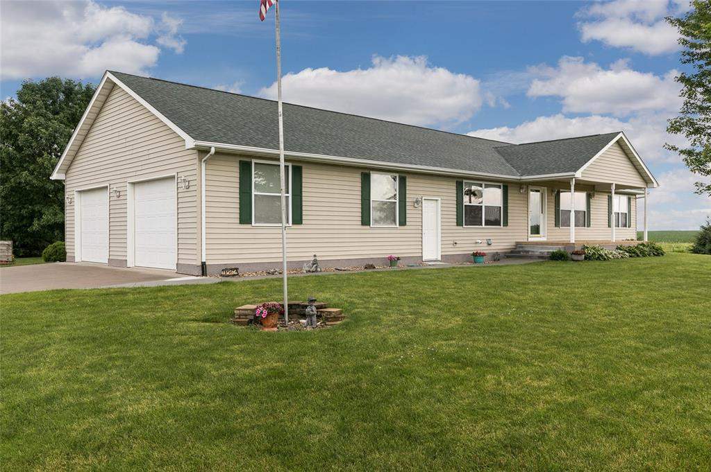 3000 Central City Road Alburnett, IA 52202 - Photo 4 of 50 Gallery Image 4