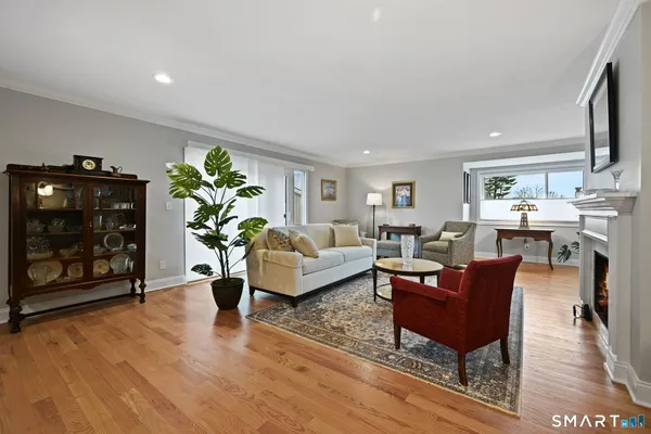 $635,000 | 446 Hammerstone Lane, Unit B, Stratford, CT 06614