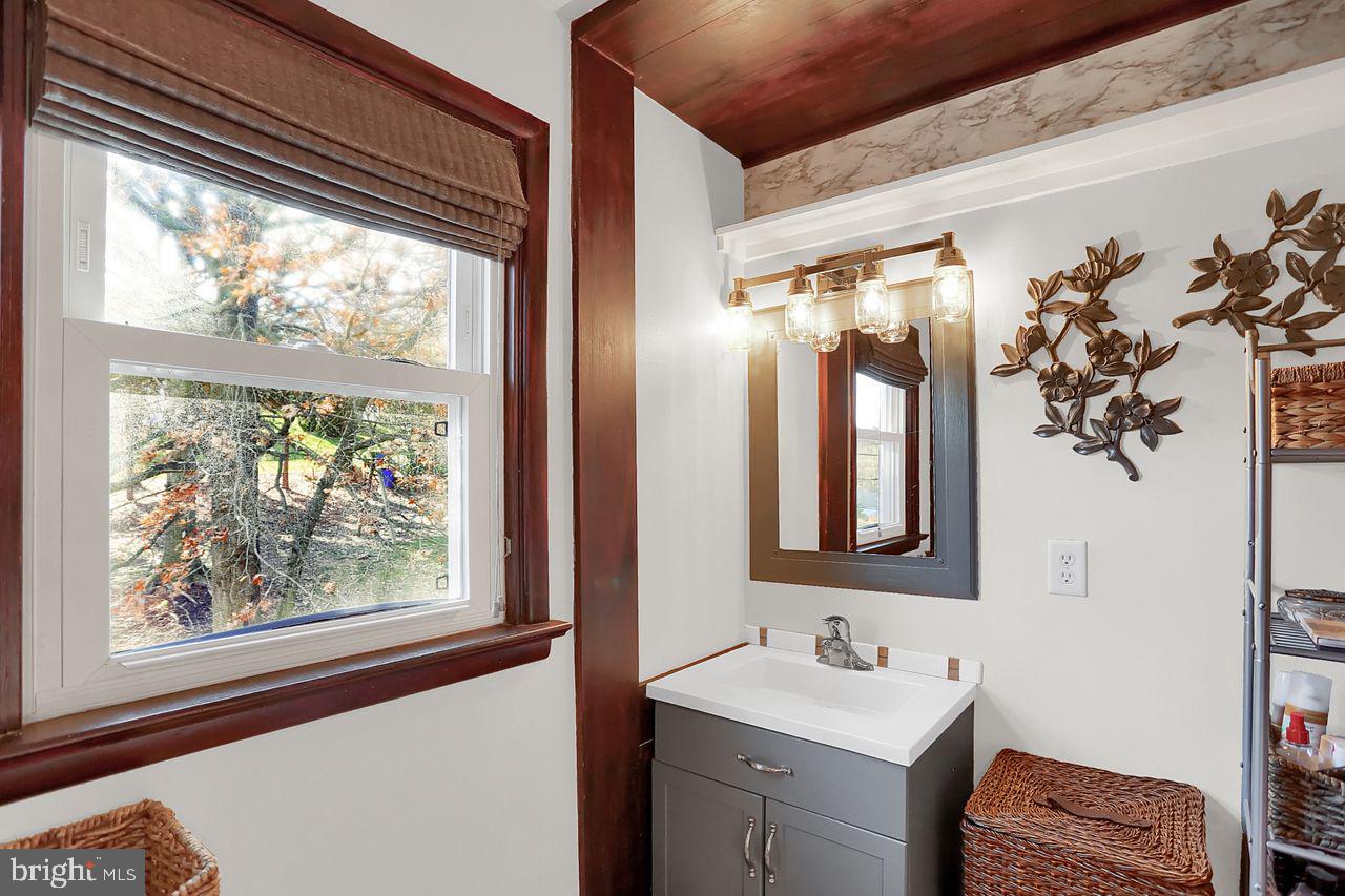710 Hammond Road York, PA 17406 - Photo 23 of 36 Gallery Image 23