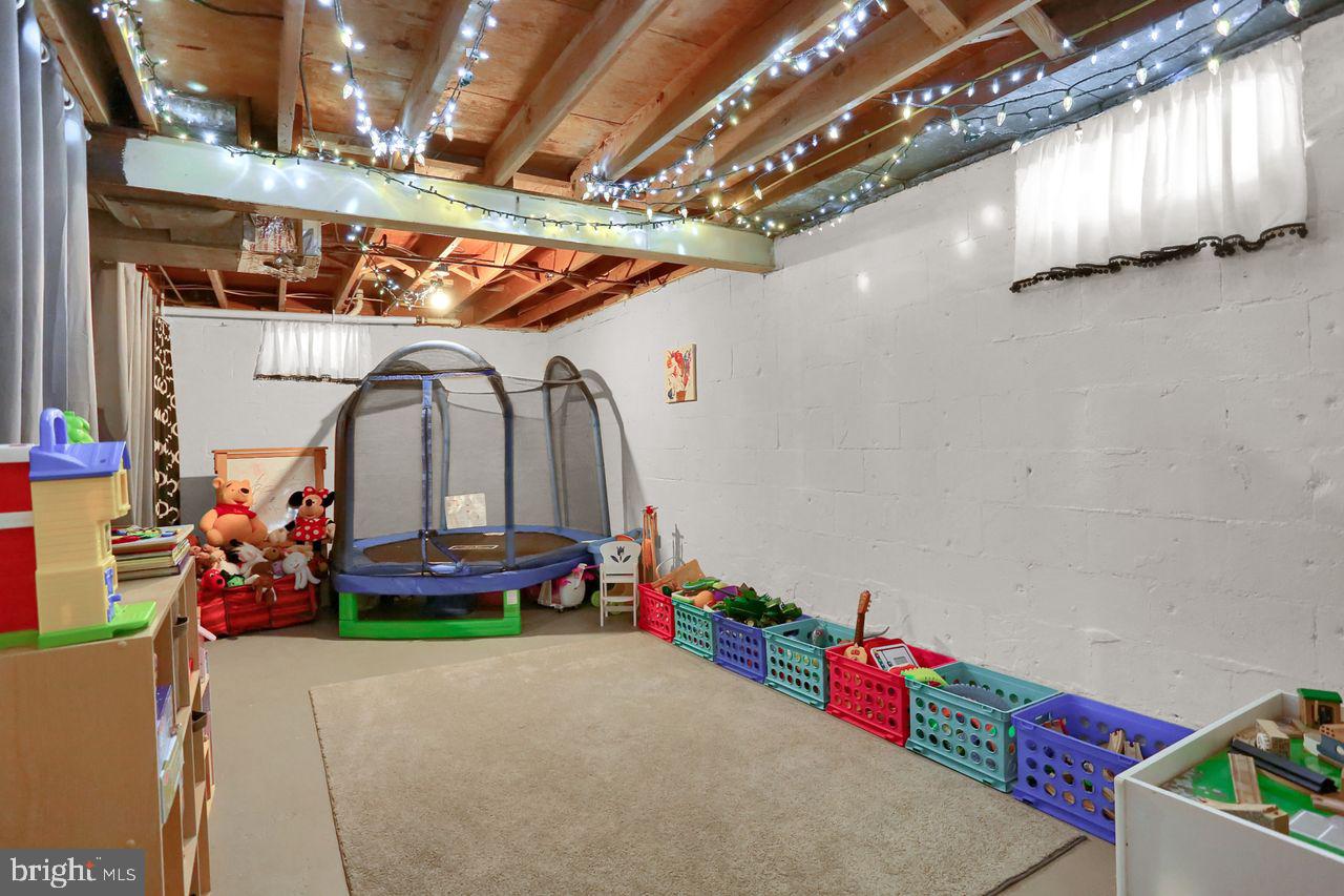 710 Hammond Road York, PA 17406 - Photo 29 of 36 Gallery Image 29