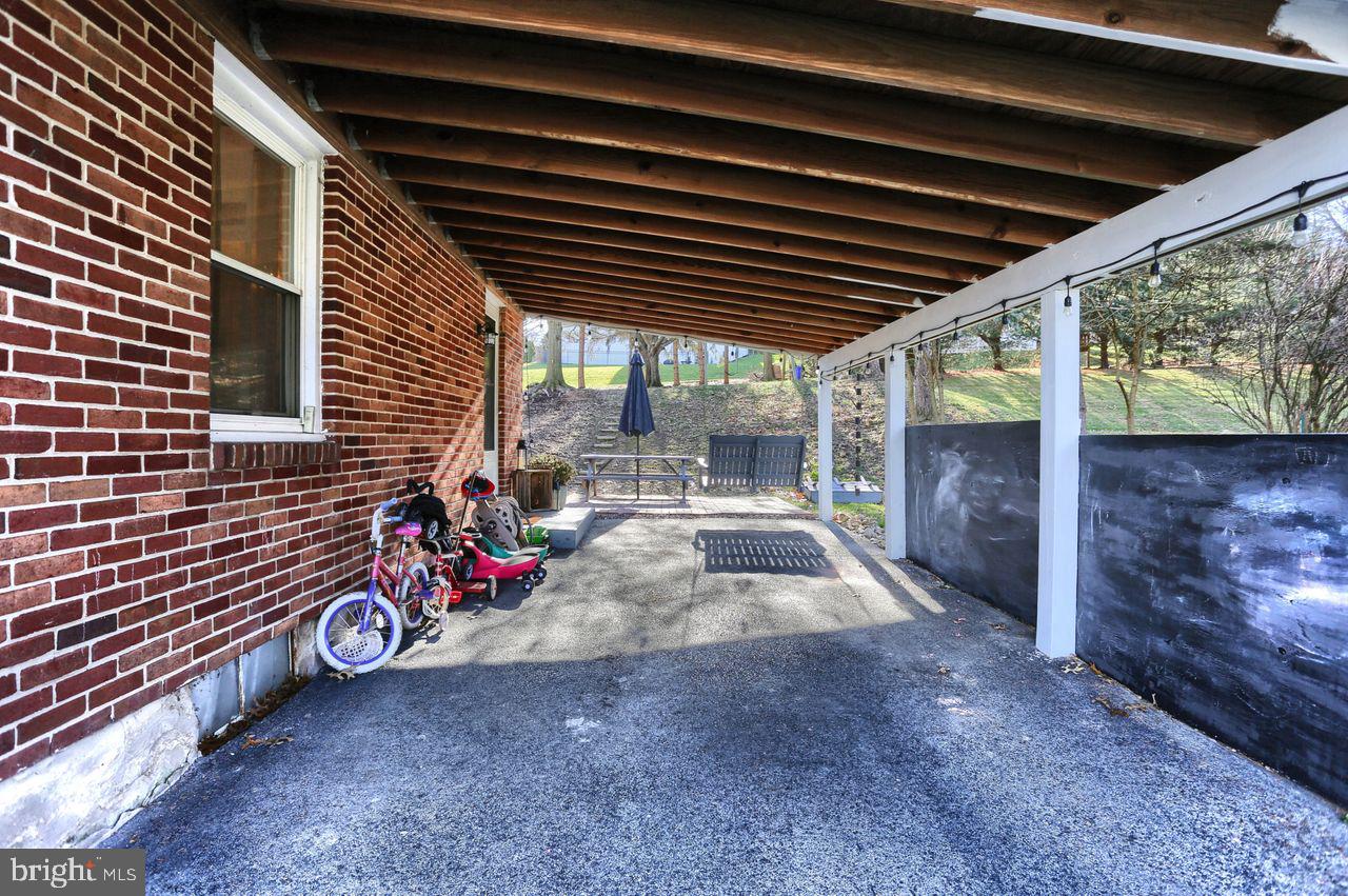 710 Hammond Road York, PA 17406 - Photo 5 of 36 Gallery Image 5