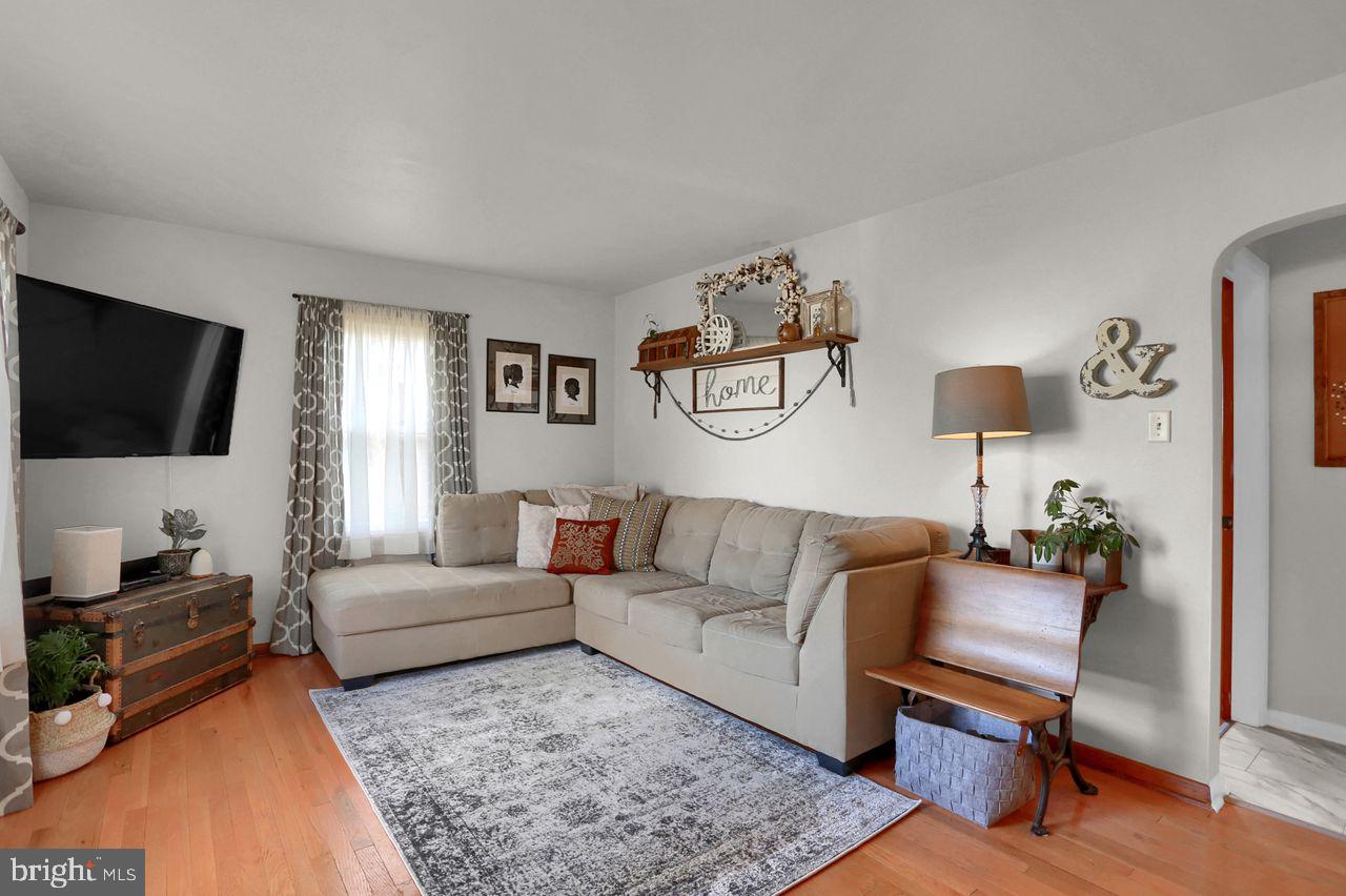 710 Hammond Road York, PA 17406 - Photo 7 of 36 Gallery Image 7