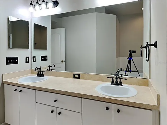 $2,219 | Undisclosed Address, Plant City, FL 33563