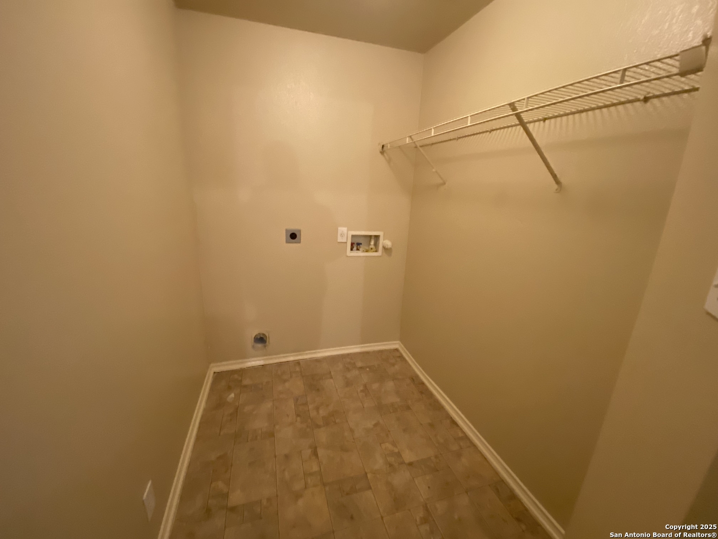 3338 Whisper Manor Schertz, TX 78108 - Photo 8 of 45