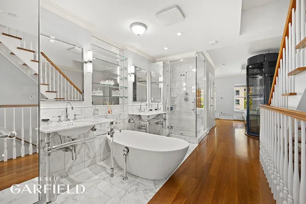 $24,500 | 320 East 55th Street | Sutton Place