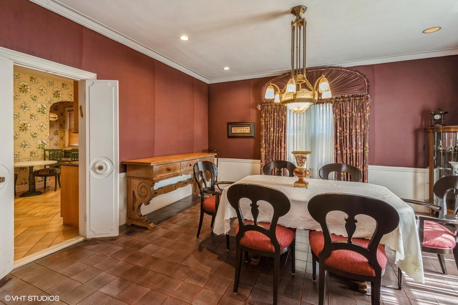 130 Hards Lane Lawrence, NY 11559 - Photo 12 of 36 a dining room with furniture and window