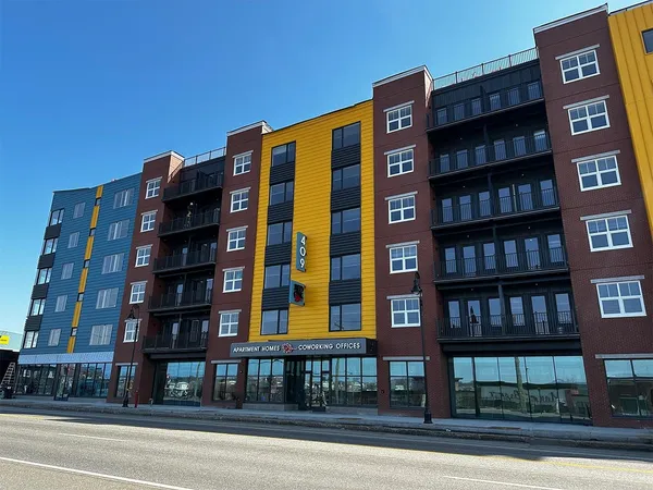 $1,608 | 409 Elm Street, Unit 406, Manchester, NH 03101