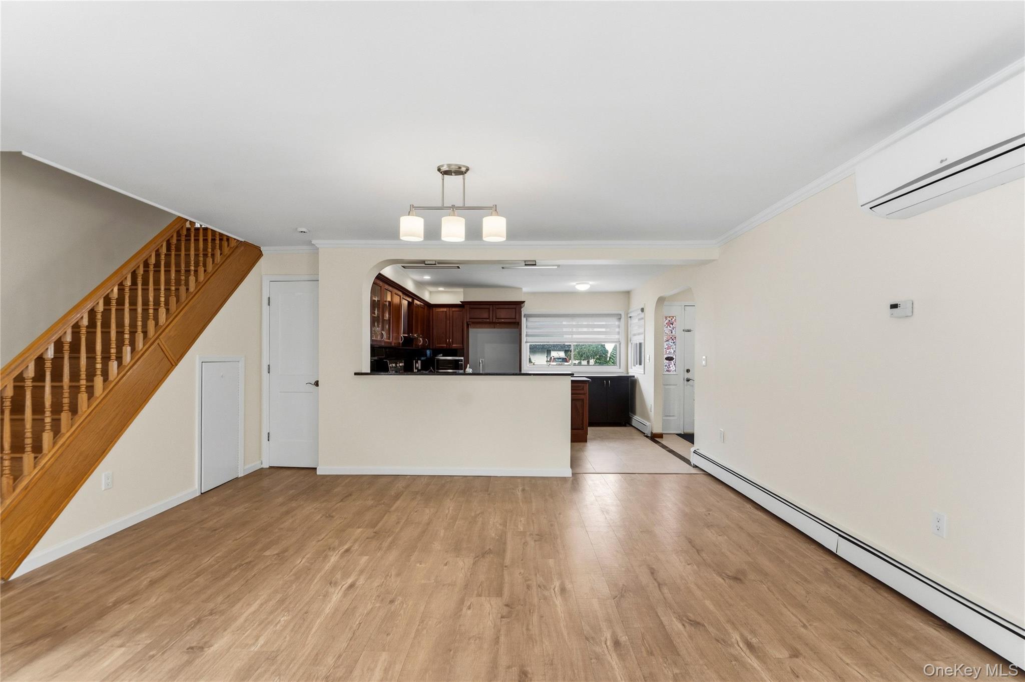 79 Albatross Road Levittown, NY 11756 - Photo 8 of 29 Gallery Image 8
