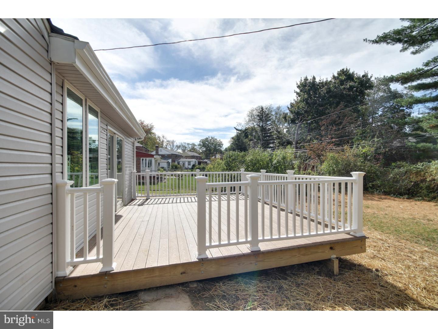 307 Willow Road Oreland, PA 19075 - Photo 24 of 25 Deck