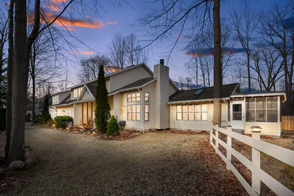 $1,500,000 | 9177 Shady Lane, Lakeside, MI 49116