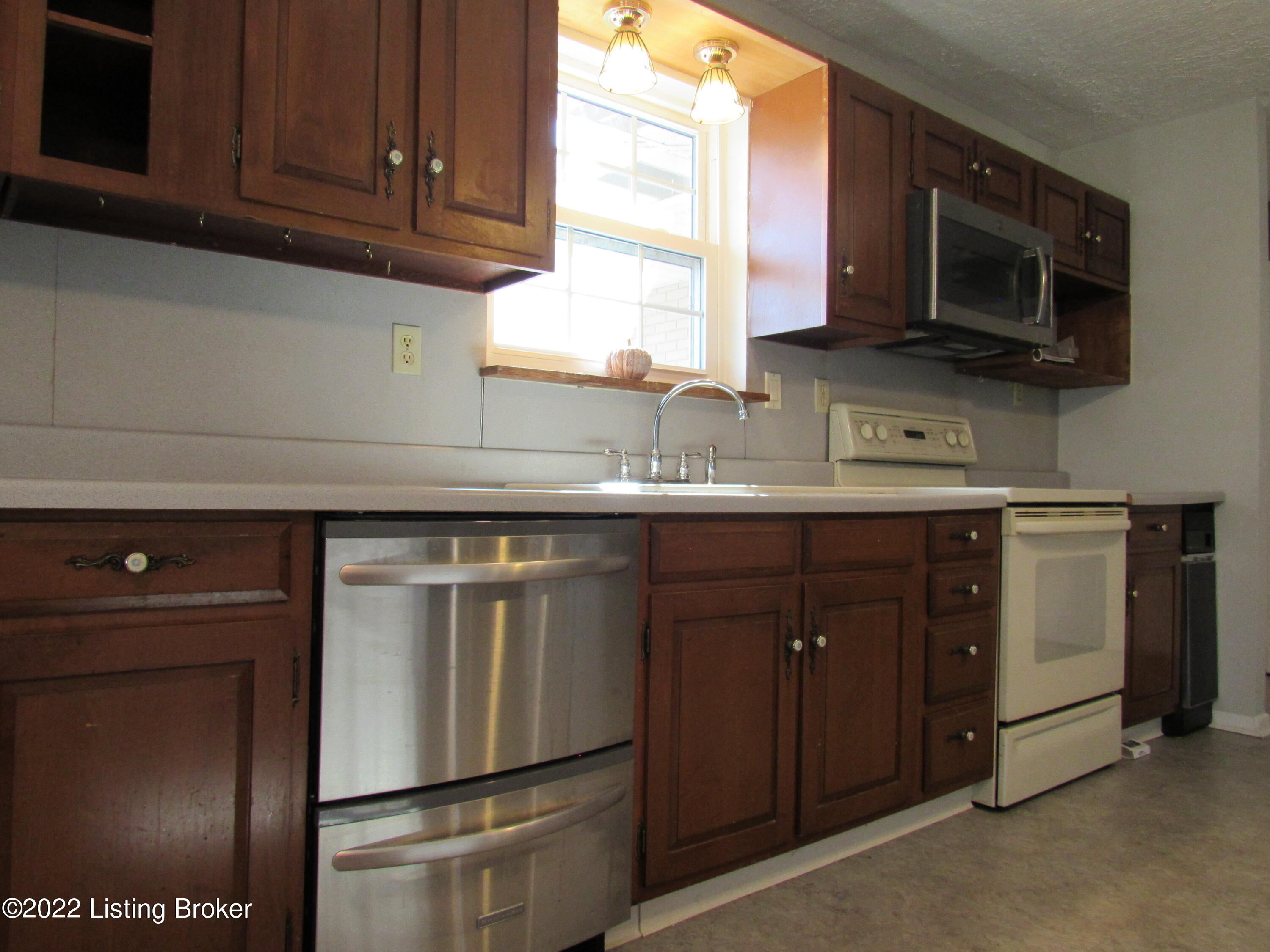 105 North Myers Road Brooks, KY 40109 - Photo 8 of 73 Kitchen 1