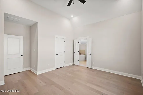 $326,900 | 433 Sunflower Street, Nesbit, MS 38651