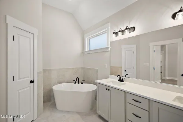 $326,900 | 433 Sunflower Street, Nesbit, MS 38651