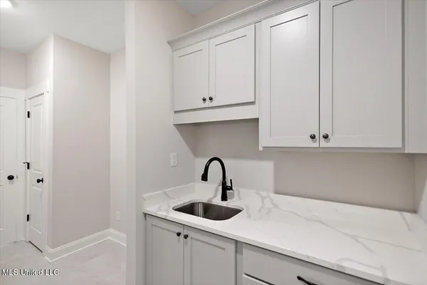 $326,900 | 433 Sunflower Street, Nesbit, MS 38651